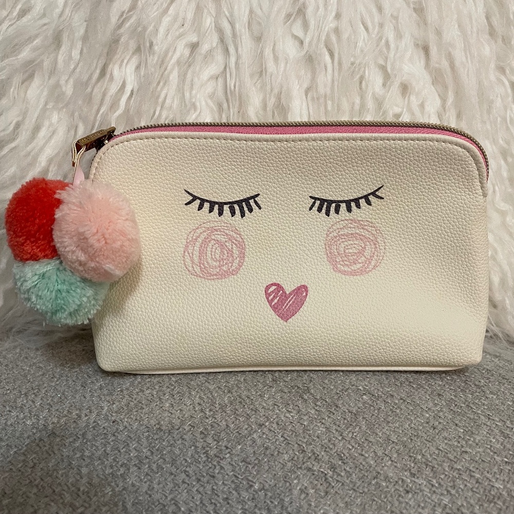 Love & Lore Makeup Bag 💕